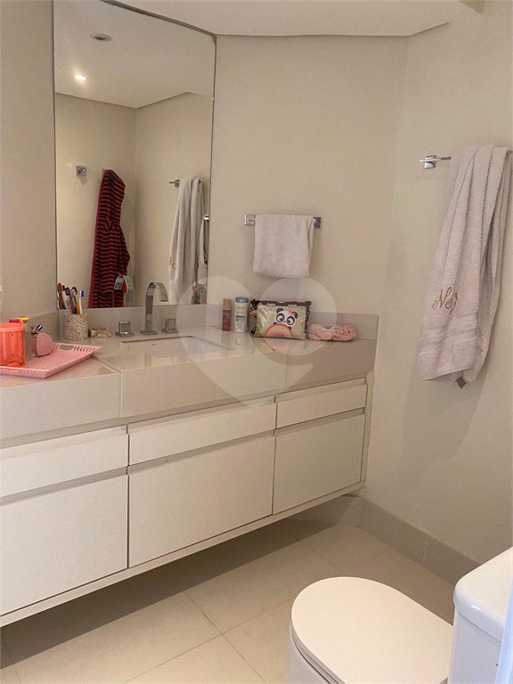 Apartamento à venda com 3 quartos, sendo 2 suítes, em Brooklin Paulista, São Paulo, SP