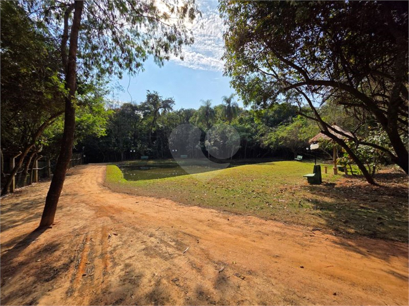 Casa à venda com 3 quartos, sendo 1 suíte,  no condomínio Jardim Residencial Villagio Ipanema I, Sorocaba - SP