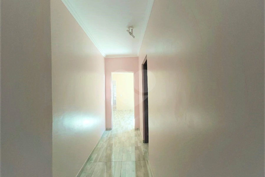 Sobrado à venda com 4 quartos, sendo 1 suíte, em Jardim Regina, São Paulo, SP