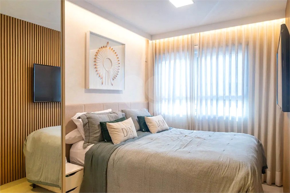 Apartamento à venda com 2 quartos, sendo 1 suíte,  em Jardim das Acácias, São Paulo, SP