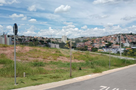 Terreno à venda no condomínio Residencial Reserva Bellano, Itatiba - SP