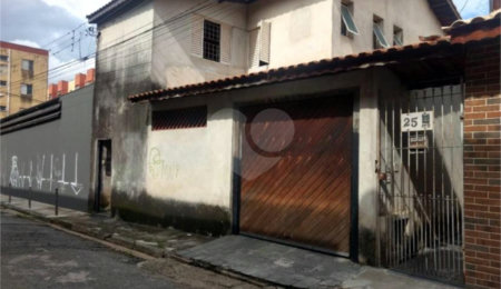Sobrado à venda com 4 quartos, sendo 2 suítes,  em Jaraguá, São Paulo, SP