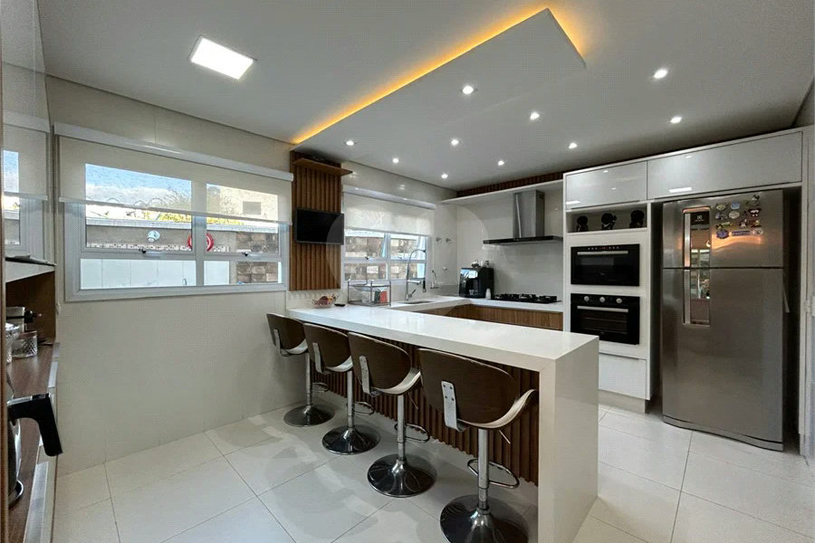 Casa à venda com 4 suítes no condomínio Residencial Jabuticabeiras, São Paulo - SP