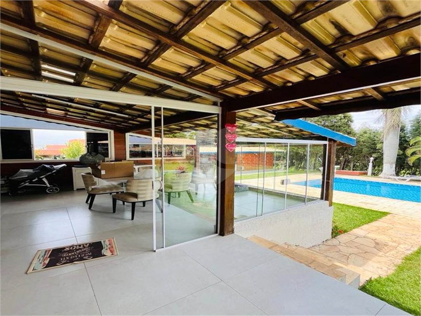 Casa à venda com 4 suítes no condomínio Vale do Lago, Sorocaba - SP
