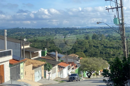 Casa à venda com 3 quartos, sendo 1 suíte,  em Vila Nova Cintra, Mogi das Cruzes, SP