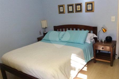 Casa à venda com 2 quartos, sendo 1 suíte,  no condomínio Villas de São Francisco I, São Paulo - SP
