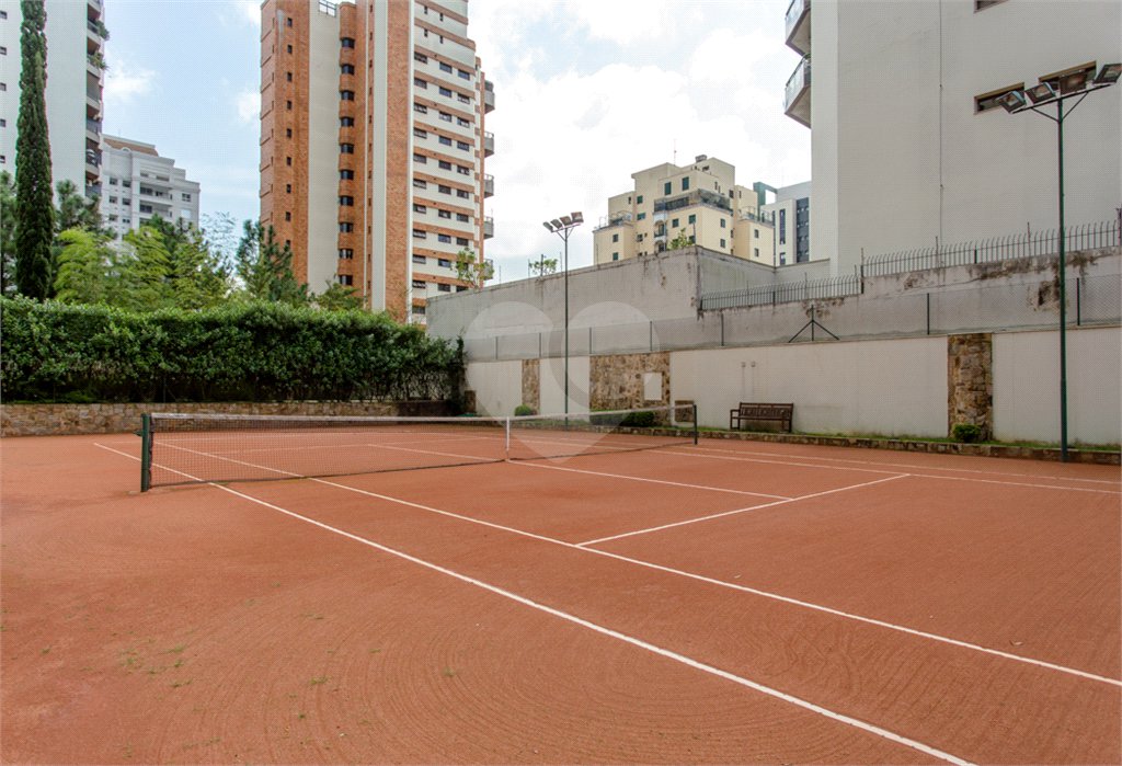 Apartamento à venda com 4 suítes em Vila Suzana, São Paulo, SP