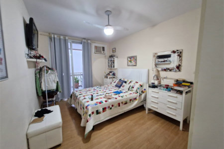Apartamento à venda com 4 quartos, sendo 2 suítes,  em Tijuca, Rio de Janeiro, RJ