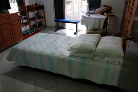 Casa à venda com 5 quartos, sendo 1 suíte, em Vila Fazzeoni, São Paulo, SP