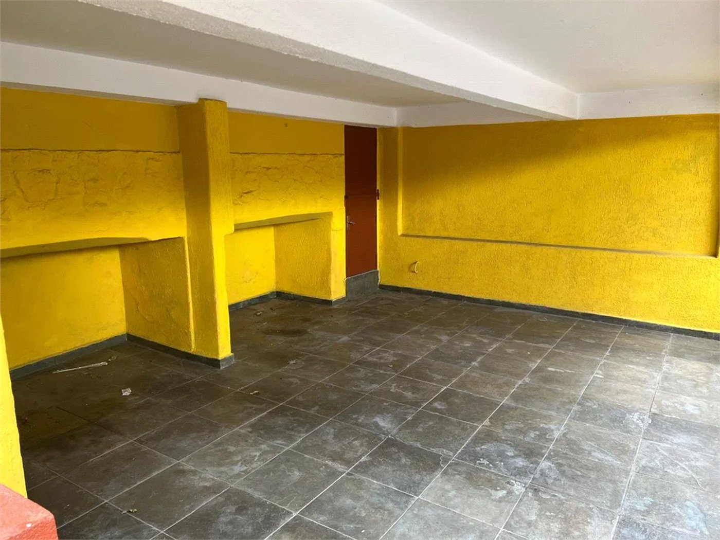 Sobrado à venda com 5 quartos, sendo 2 suítes, em Vila Universitária, São Paulo, SP
