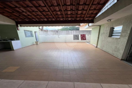 Casa à venda com 3 quartos, sendo 1 suíte,  em Vila Mazzei, São Paulo, SP