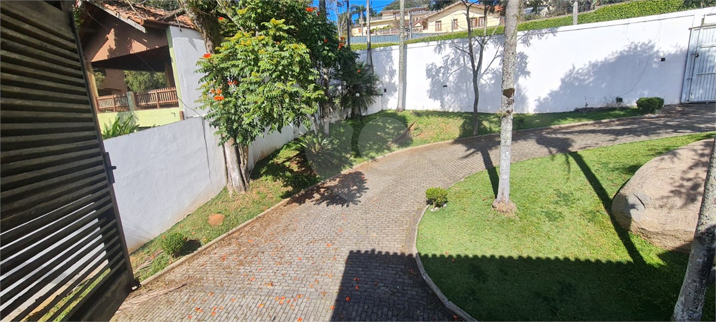 Casa à venda com 5 suítes em Roseira, Mairiporã, SP