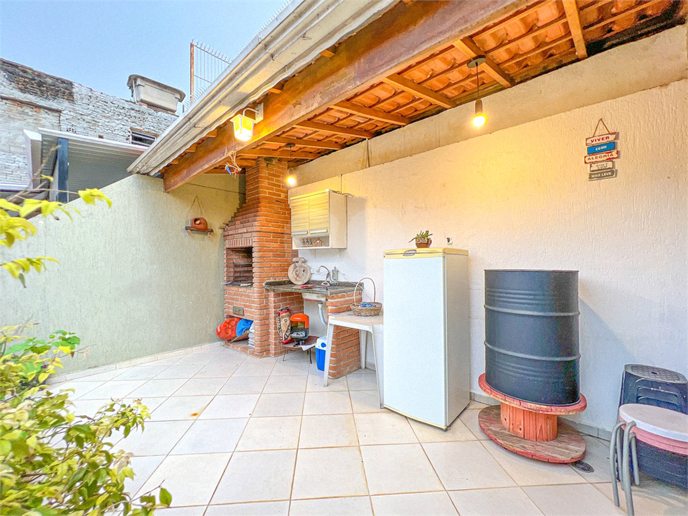 Casa à venda com 3 quartos, sendo 1 suíte,  no condomínio 658, São Paulo - SP