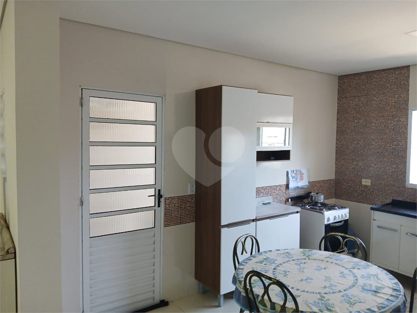 Casa à venda com 3 quartos, sendo 1 suíte,  em Mogi Moderno, Mogi das Cruzes, SP