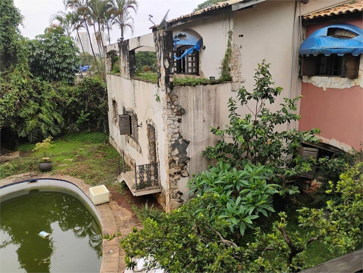 Casa à venda com 7 quartos, sendo 2 suítes,  em Brooklin Paulista, São Paulo, SP