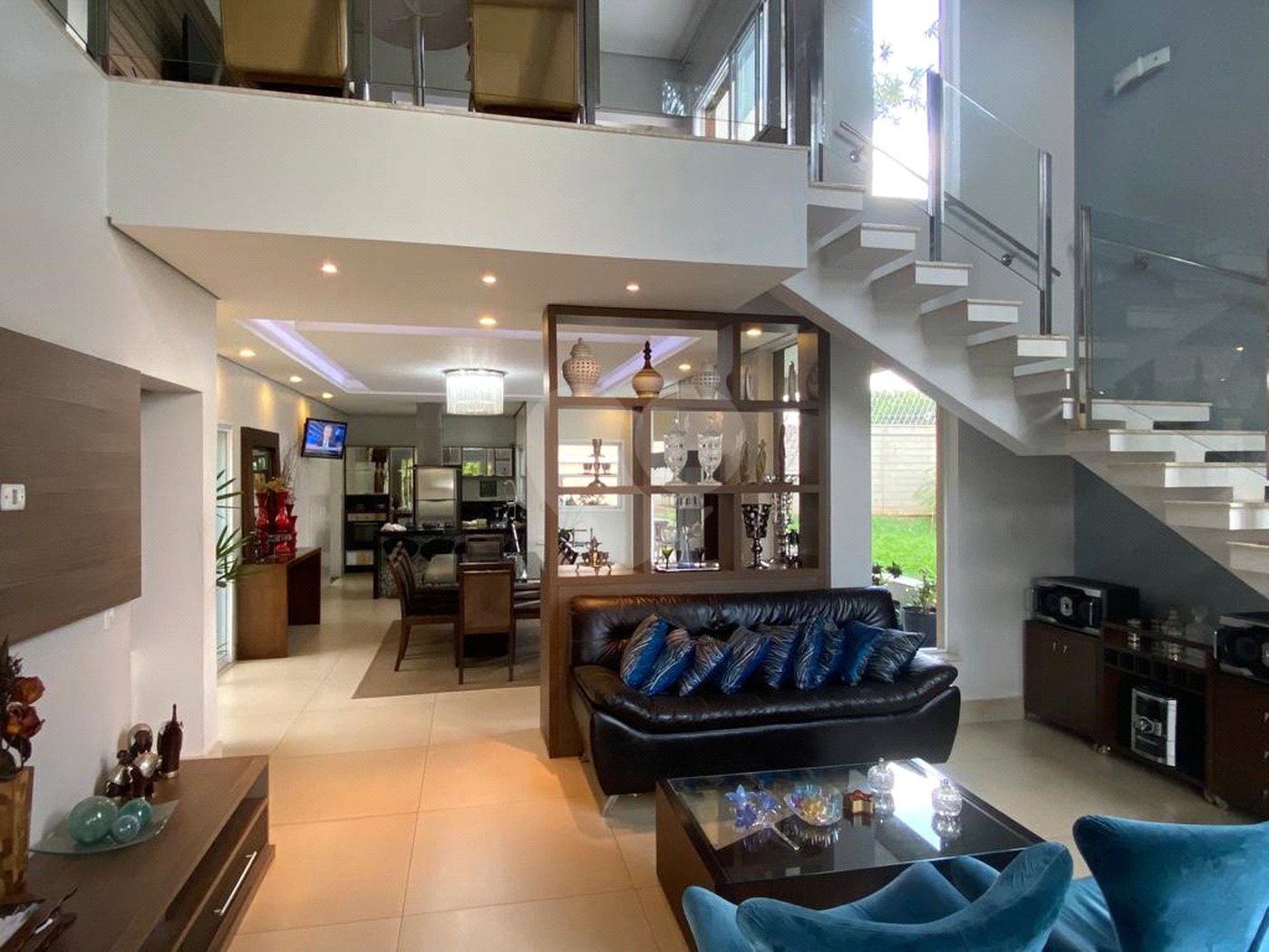 Casa à venda com 5 quartos no condomínio Residencial Vila Franca, Paulínia - SP