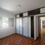 Casa à venda com 3 quartos, sendo 1 suíte, em Vila Vianelo, Jundiaí, SP