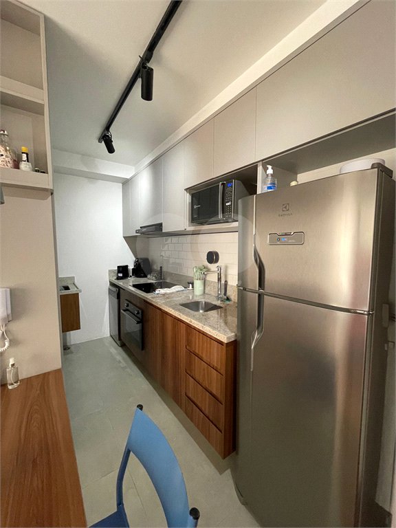 Apartamento à venda ou para alugar com 1 suíte em República, São Paulo, SP