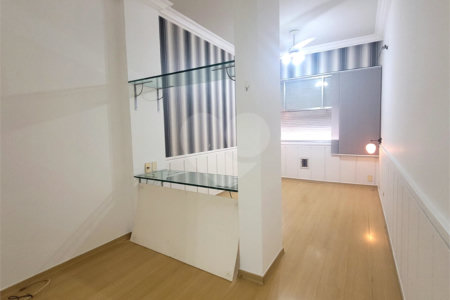 Apartamento à venda com 4 quartos, sendo 1 suíte, em Copacabana, Rio de Janeiro, RJ