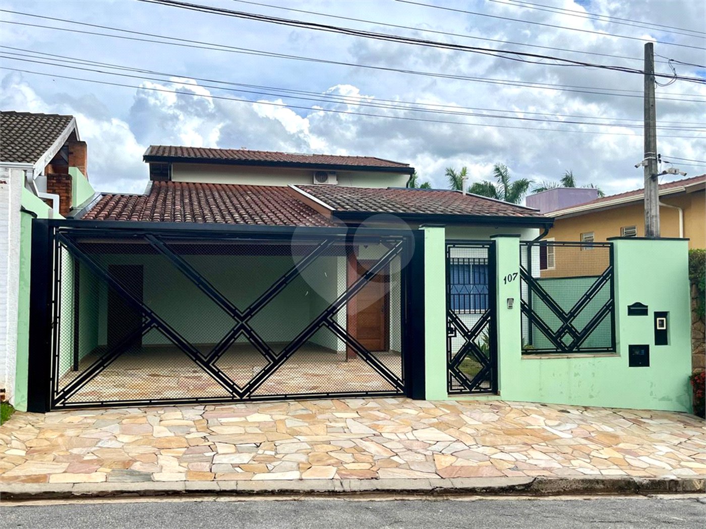 Casa Térrea à venda com 3 quartos, sendo 1 suíte,  em Cidade Universitária, Campinas, SP