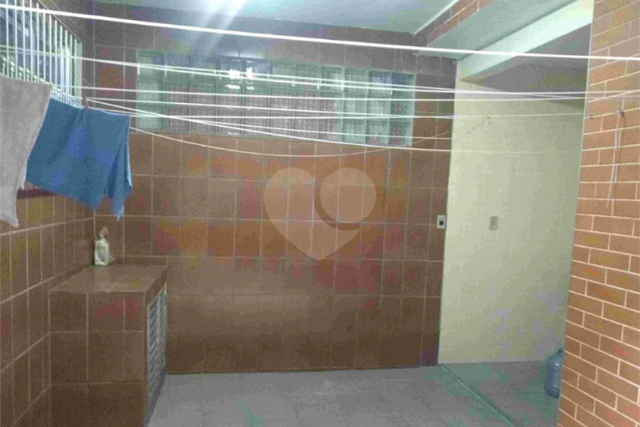 Sobrado à venda com 3 quartos no Brasilândia, São Paulo, SP