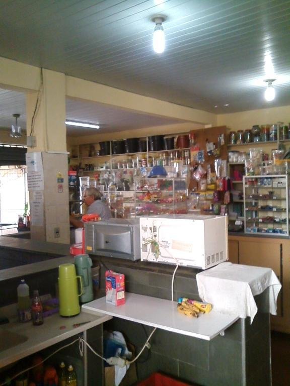 Prédio à venda com 1 quarto em Vila Haro, Sorocaba, SP