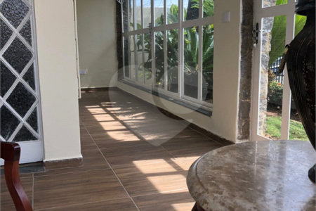 Casa à venda com 1 suíte no Centro, Vinhedo, SP