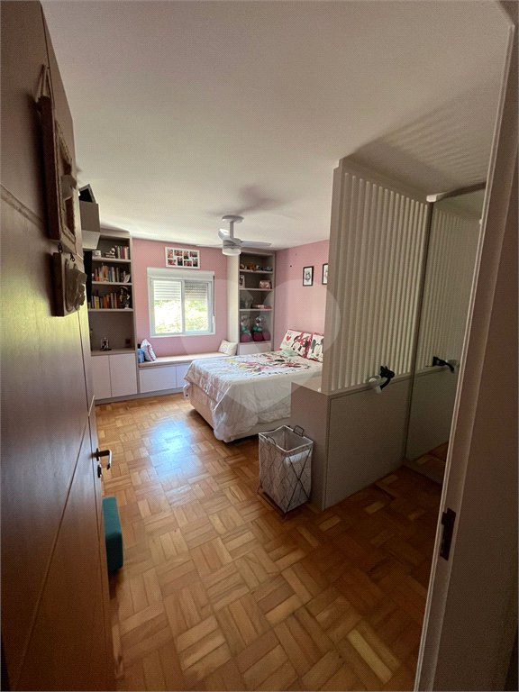 Sobrado à venda com 3 quartos, sendo 1 suíte, em Vila Alexandria, São Paulo, SP