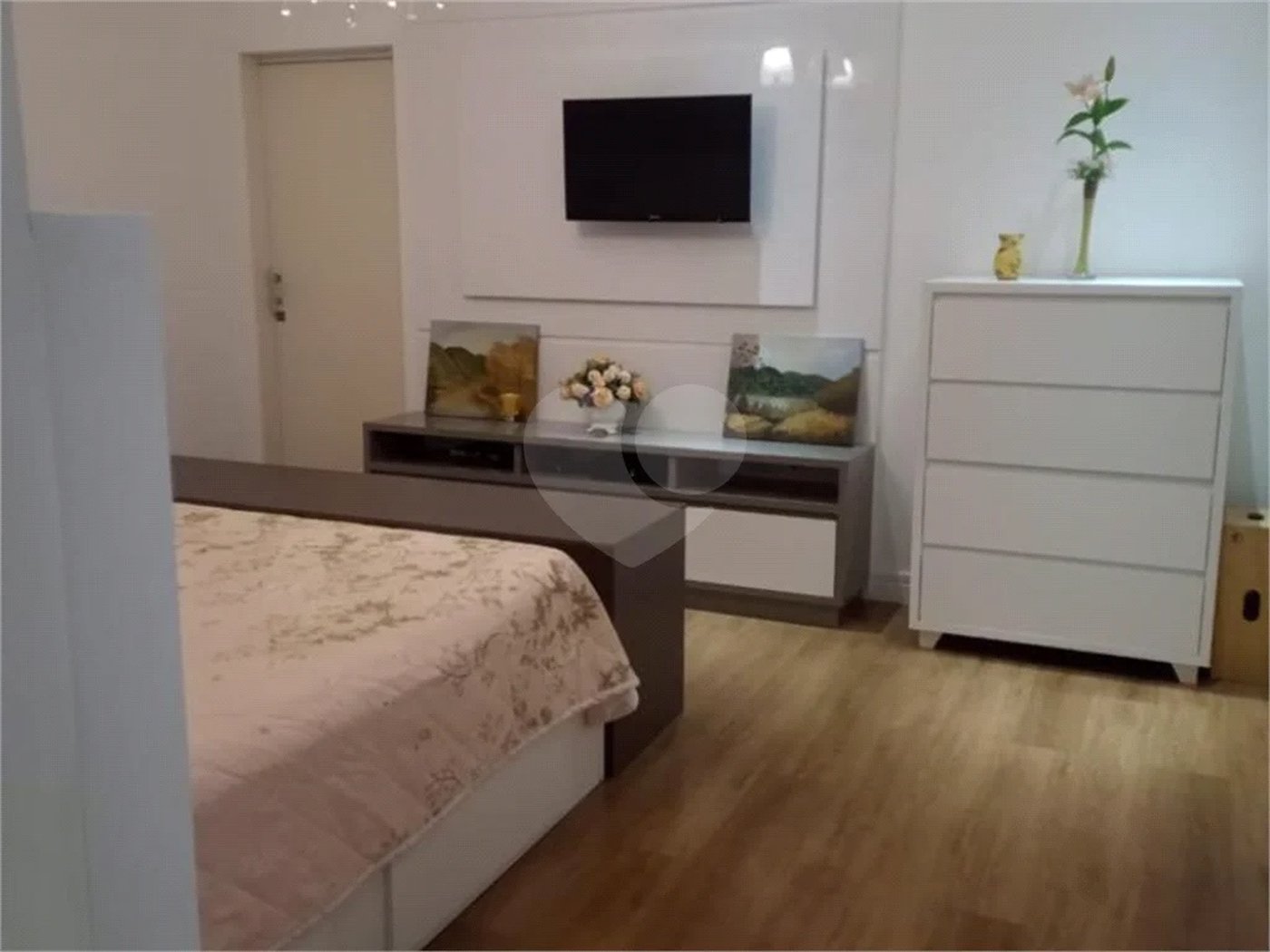 Casa à venda com 3 quartos, sendo 1 suíte, no condomínio Ibiaram 1, Itupeva - SP
