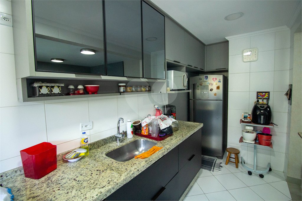 Apartamento à venda com 2 quartos, sendo 1 suíte,  no Centro, São Roque, SP