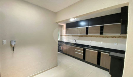 Casa à venda com 4 quartos, sendo 2 suítes,  em Parque Santana, Mogi das Cruzes, SP