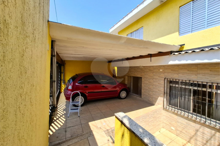 Sobrado à venda com 3 quartos no Brasilândia, São Paulo, SP