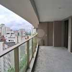 Apartamento à venda com 3 suítes em Moema, São Paulo, SP