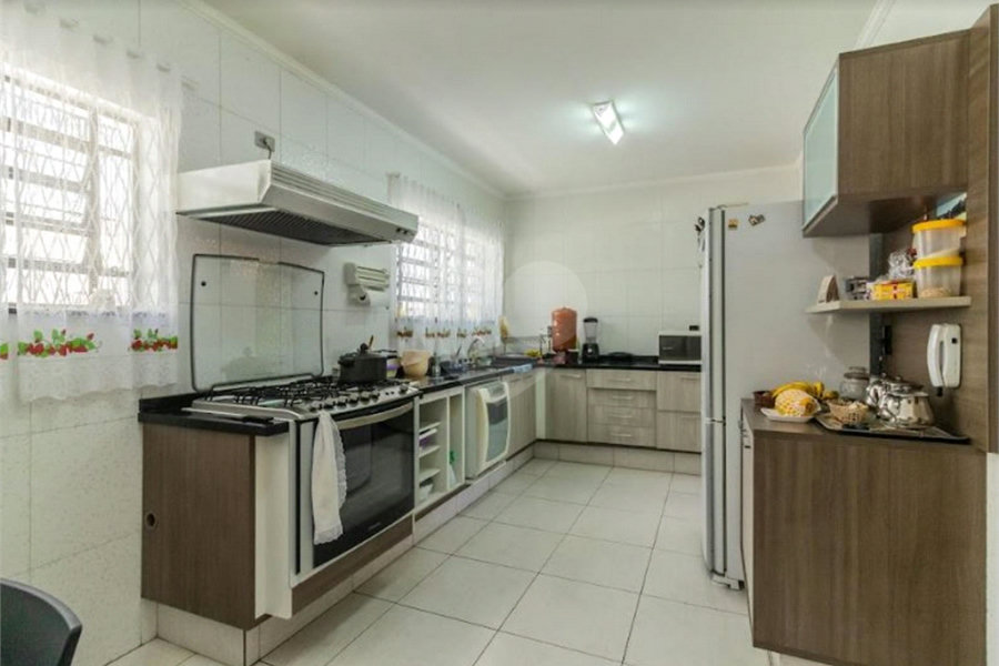 Casa à venda com 3 suítes em Horto, São Paulo, SP