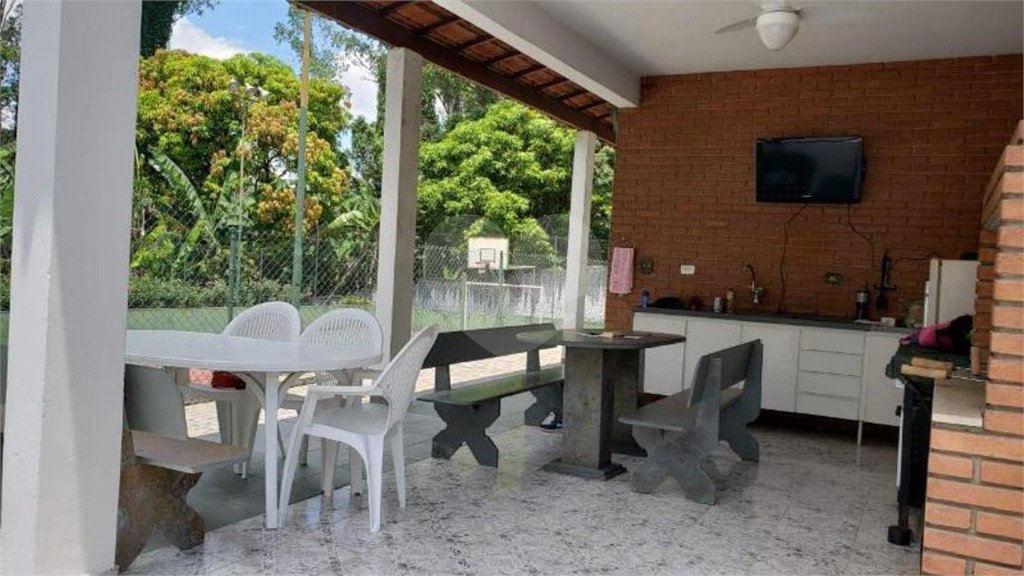 Casa à venda com 4 quartos, sendo 2 suítes, em Horto, São Paulo, SP