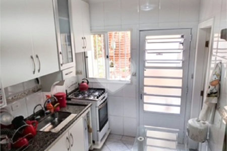Casa à venda com 3 quartos, sendo 1 suíte, no condomínio Mariana, São Paulo - SP
