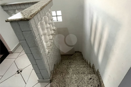 Sobrado à venda com 4 quartos, sendo 1 suíte,  em Vila Curuçá, Santo André, SP