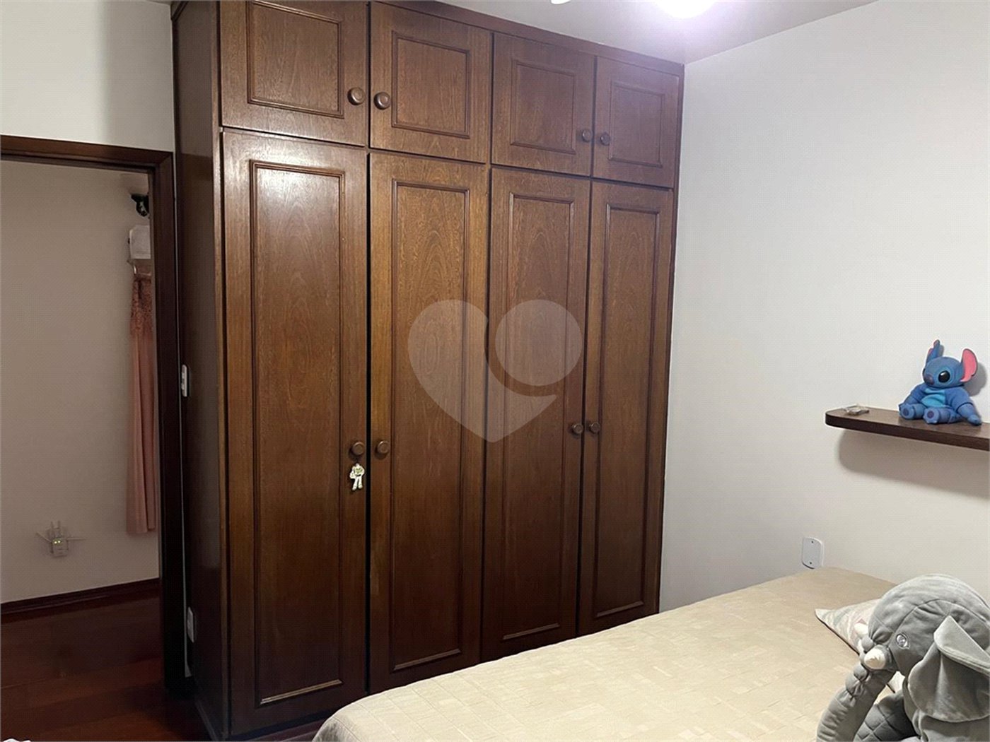Sobrado à venda com 4 quartos, sendo 1 suíte, no Centro, Araraquara, SP