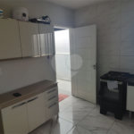 Casa Térrea à venda com 2 quartos, sendo 1 suíte,  em Atibaia Jardim, Atibaia, SP