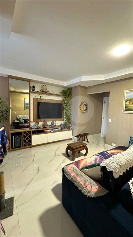 Apartamento à venda com 3 quartos, sendo 1 suíte, em Vila Santa Teresa, Santo André, SP