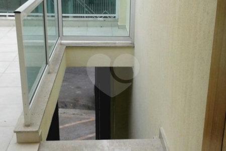 Casa à venda com 3 quartos, sendo 1 suíte,  em Vila Nivi, São Paulo, SP