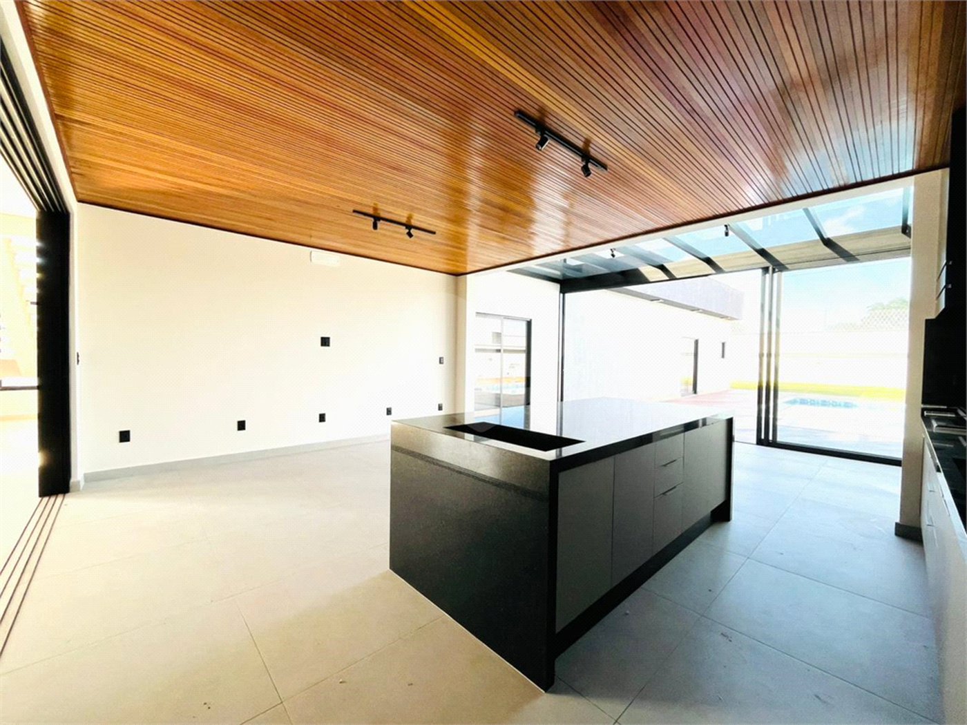 Casa à venda com 4 suítes no condomínio Saint Patrick, Sorocaba - SP