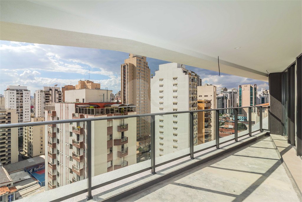 Apartamento à venda com 3 suítes em Vila Olímpia, São Paulo, SP