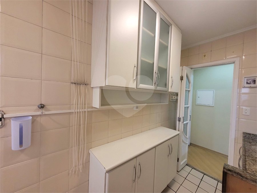 Apartamento para alugar com 3 quartos, sendo 1 suíte,  em Vila Hamburguesa, São Paulo, SP