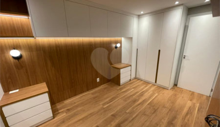 Apartamento à venda ou para alugar com 3 quartos, sendo 1 suíte,  em Barra Funda, São Paulo, SP
