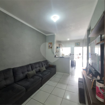 Casa à venda com 2 quartos, sendo 1 suíte,  em Aparecidinha, Sorocaba, SP