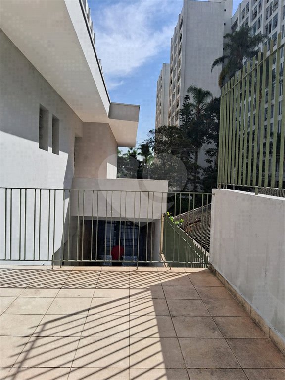 Sobrado para alugar com 3 quartos, sendo 1 suíte,  em Vila Progredior, São Paulo, SP