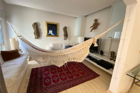 Apartamento à venda com 3 quartos, sendo 1 suíte, em Itaim Bibi, São Paulo, SP
