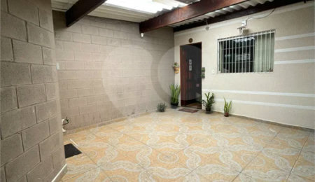 Casa à venda com 3 quartos, sendo 1 suíte,  em Vila Brasileira, Mogi das Cruzes, SP