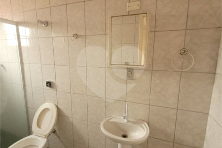 Casa à venda com 3 quartos, sendo 1 suíte, em Vila Vitório Mazzei, São Paulo, SP